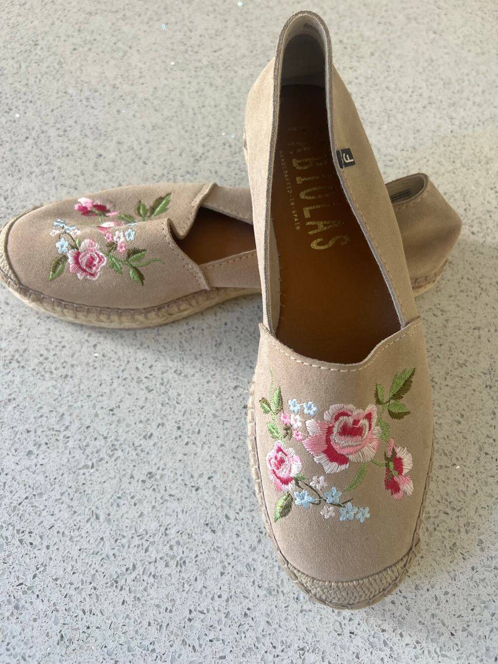Fabiolas Floral Embroidered Suede Espadrilles EU 39 Made in Spain
